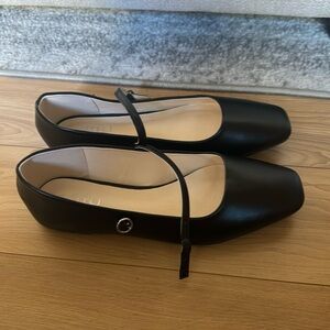 musshoe black square ballet flat